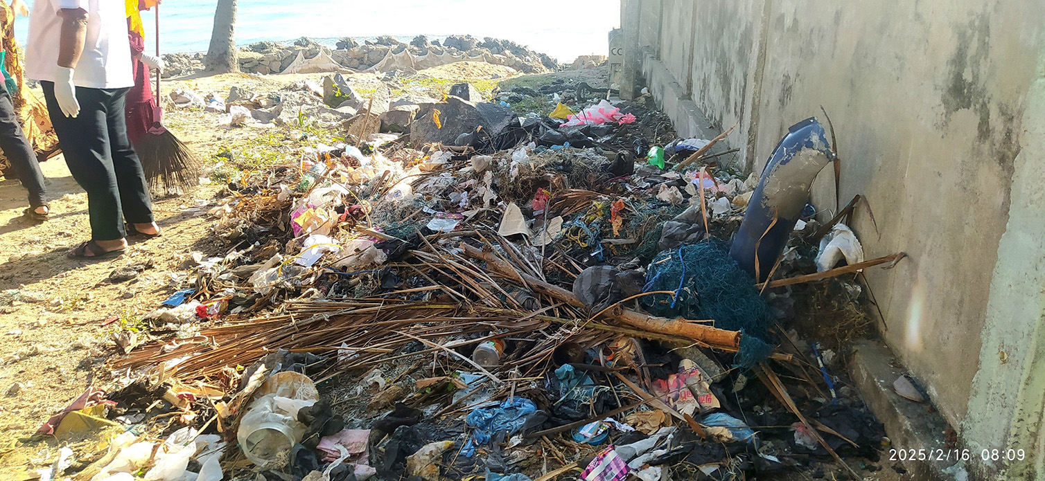 CleanSLBeachClean15